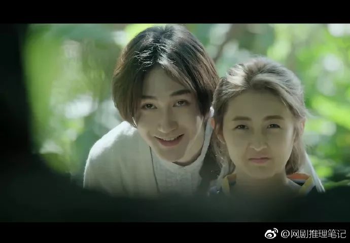 28岁荣获金马奖10项最佳女主角奖,8岁女孩获得百花奖