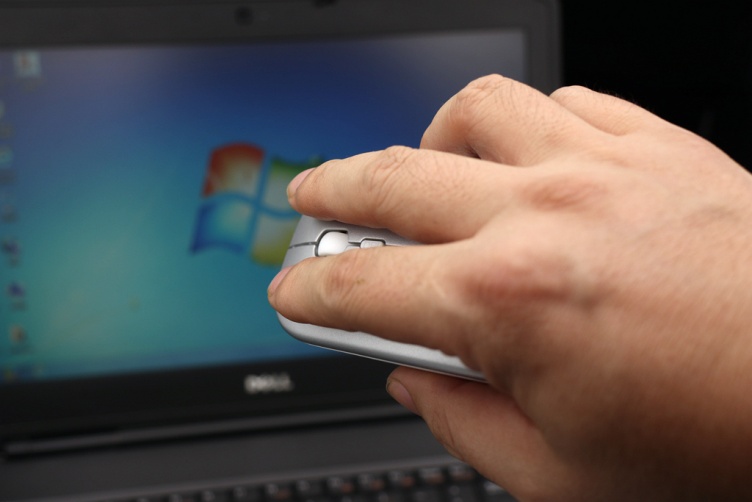 英菲克无线可充电鼠标静音,英菲克静音鼠标测评图