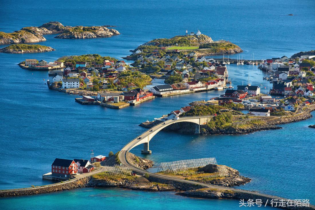 渔民：在全球物价最高的国家，为孩子花700万在岛上建足球场