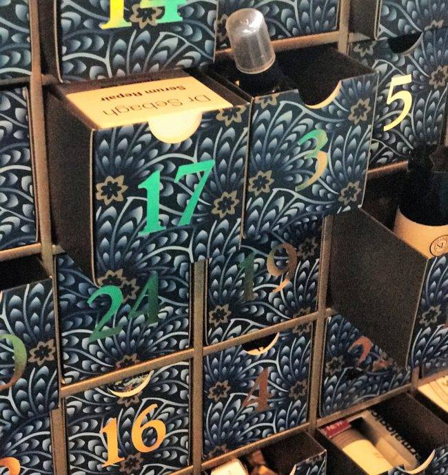 tsum tsum圣诞倒数日历 (chanel 圣诞倒数日历礼盒)