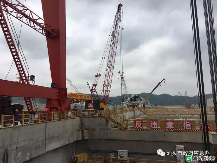 汕头海湾隧道盾构机刀盘到货,汕头海湾隧道鮀岛号盾构机下线
