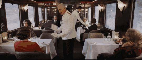 登上东方快车之前，先来杯上路酒吧