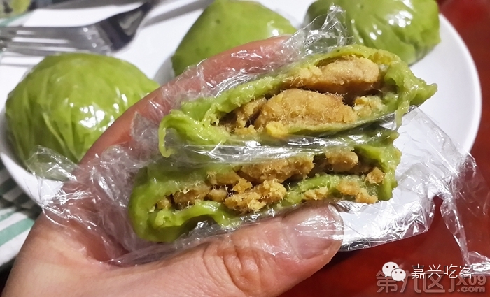 网红肉松青团的做法,咸蛋黄肉松青团推荐