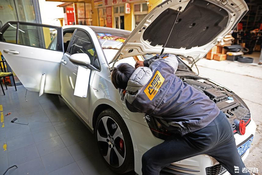 途虎钣金喷漆修复凹陷一般多少钱,汽车钣金凹陷修复喷漆正规流程