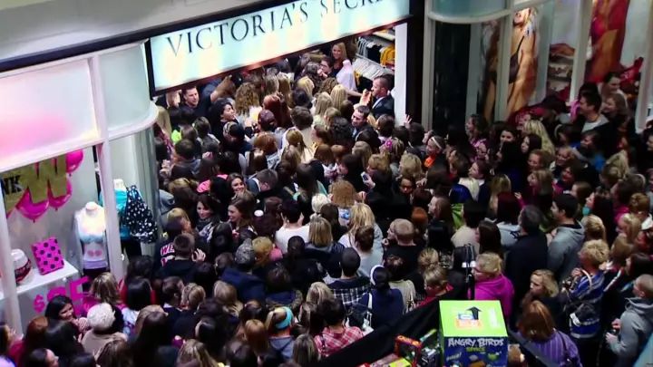 黑色星期五购物纽约,黑色星期五大减价活动