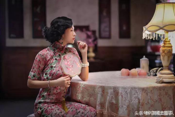 章子怡无滤镜无美颜老态,40岁的章子怡皮肤仍然紧致白皙