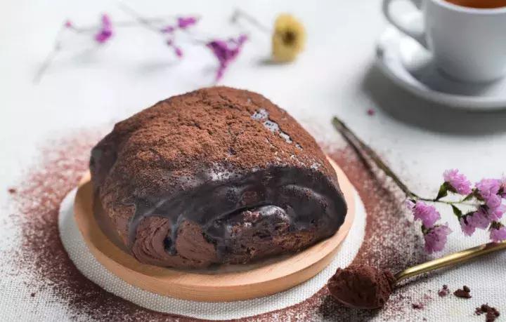 纪梵希37丝绒限定,甜品界品牌