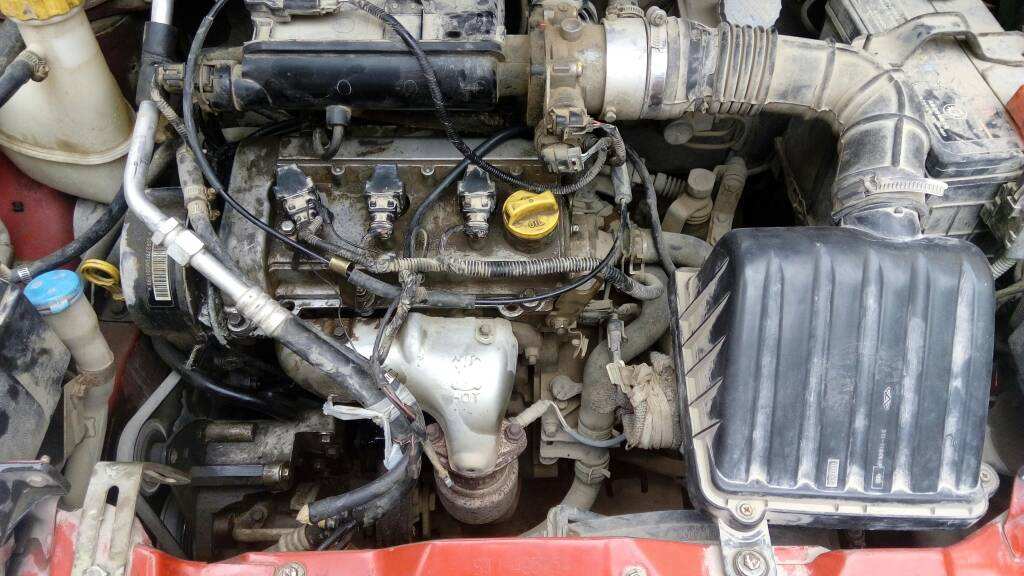 福克斯更换机油后发动机声音变大,换机油后踩油门发动机声音变大