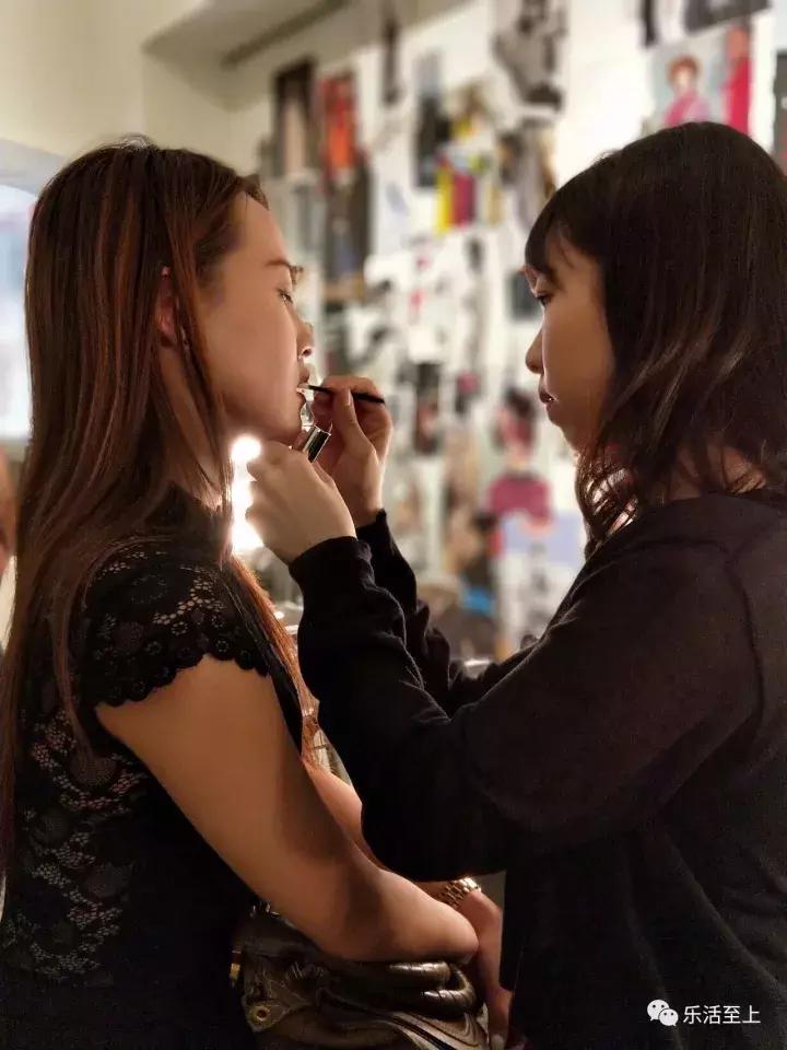 张国荣*用御**、为baby婚礼作设计的时尚教父，倾力做了一支杀手口红