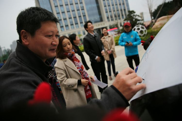 让红领巾校园充满生命的精彩——记台江进一附小体育文化节