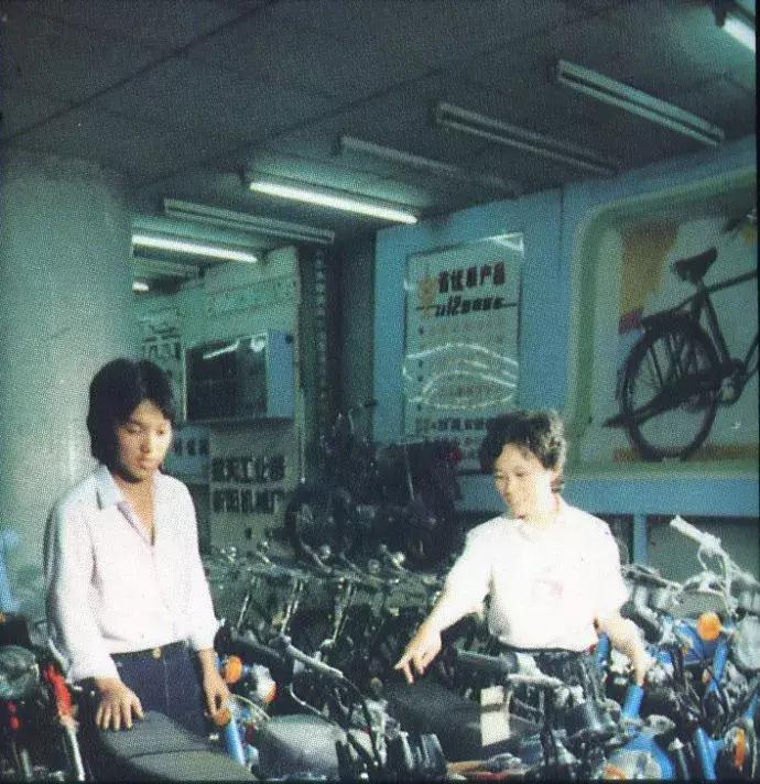 30年前沈阳老照片中街,沈阳市80年代的老照片