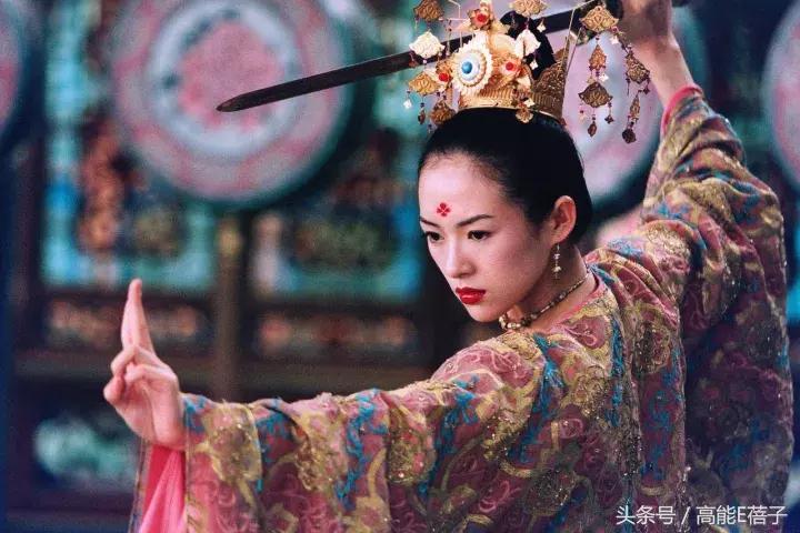 巩俐章子怡都属于什么脸型,巩俐和章子怡素颜谁更漂亮