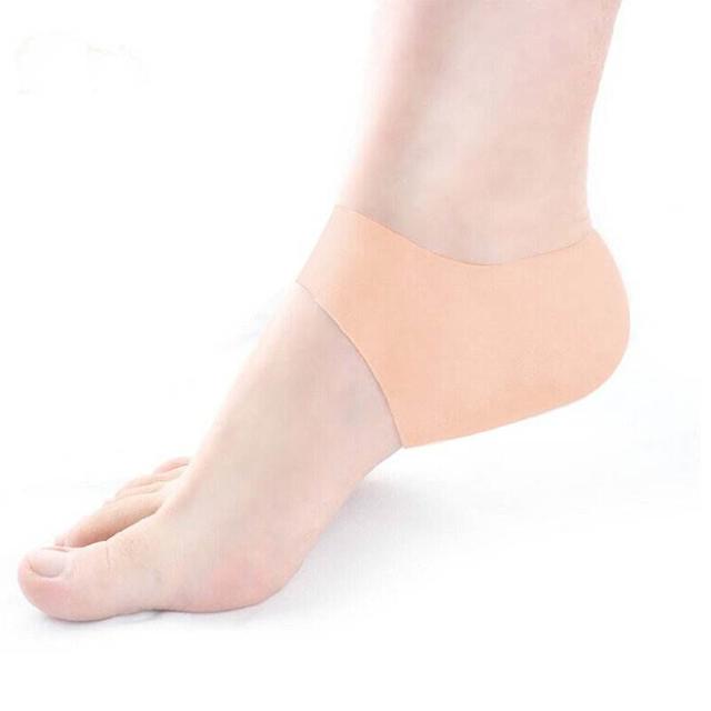 脚跟裂开用什么东西最有效,夏季治疗脚跟裂绝招