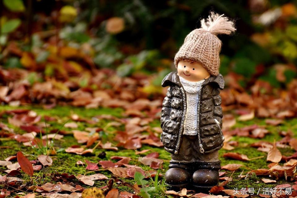 产后下面有一块肉出来了,产后乳房里有黄豆大小硬粒