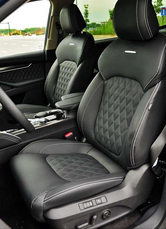 上汽大通d90和荣威rx8区别,上汽大通d90值得入手吗