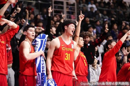 “初生牛犊不怕狗”,网友激烈讨论中韩大战,韩国主帅尴尬被打脸