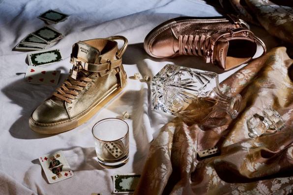 撞到同款鞋,男女同款鞋撞鞋