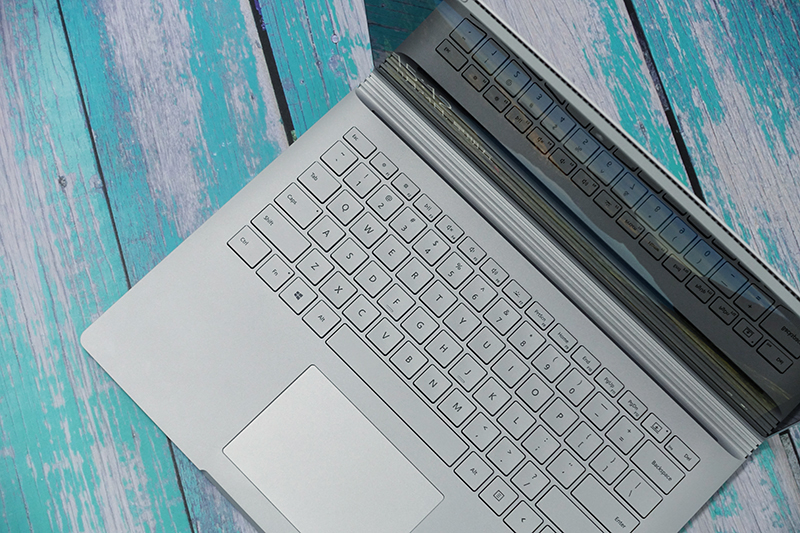 最新微软surfacebook2,surfacebook2性能测评