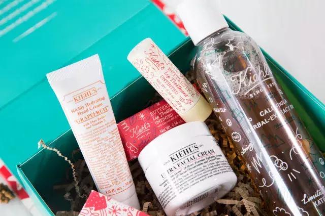 抛弃那些超级美的官方宣传图,圣诞限量还值不值得买?