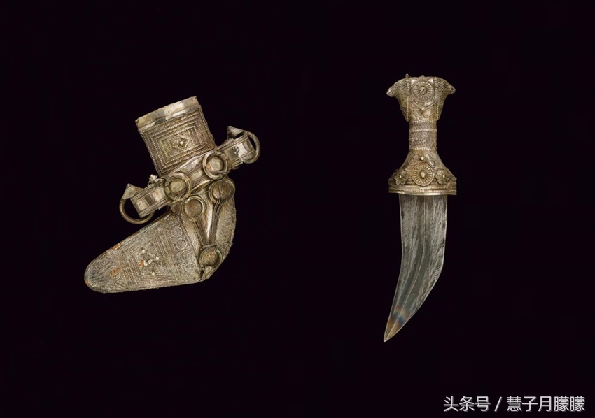 世界残猛三兵器:也门一刀毙命很猛,中国能卡夺其兵将其剪成肉块