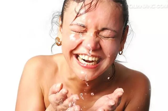 杨幂同款热喷蒸脸器,杨幂护肤面膜