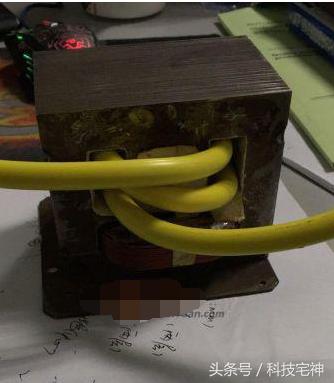 用12v电瓶自制18650点焊机,diy手工制作点焊机迷你超小型