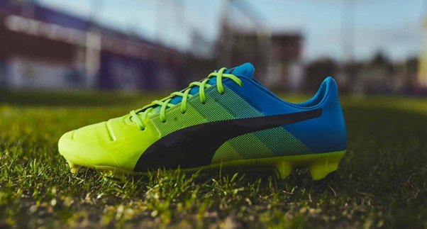 哪款足球鞋质量好不开胶,最适合亚洲脚型的足球鞋推荐