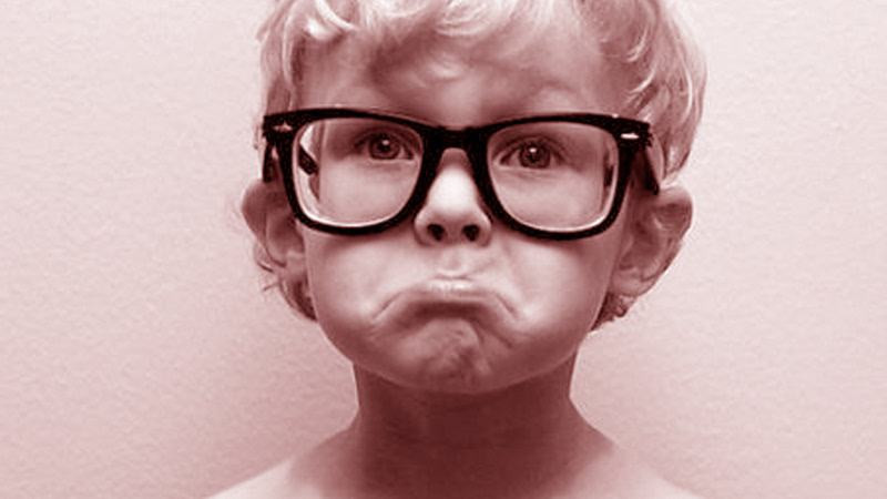 孩子总揉眼睛需要补叶黄素吗,孩子远视经常揉眼睛