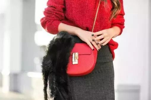 静电衣服沾灰怎么处理,静电粘毛怎么治