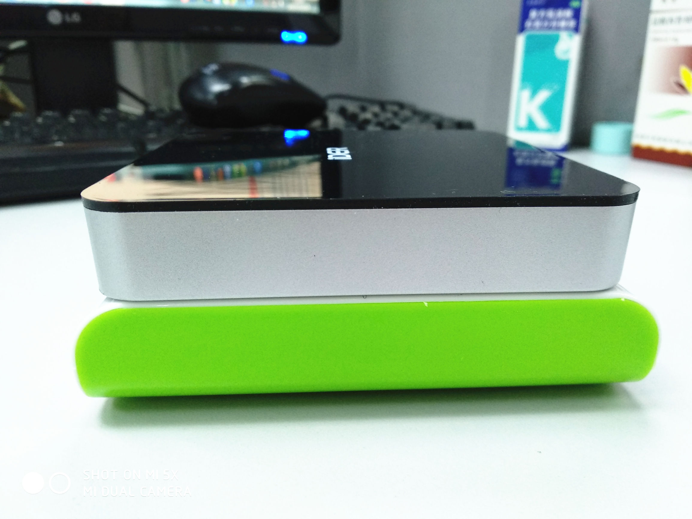 两款热销上万100元+电视盒子深度PK:谁才是性价比之王?