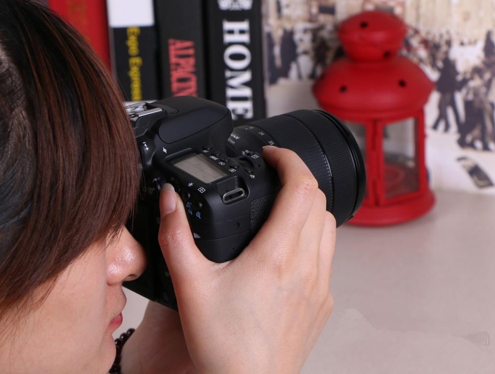 佳能80D和尼康D7200如何选择,入门相机佳能还是尼康