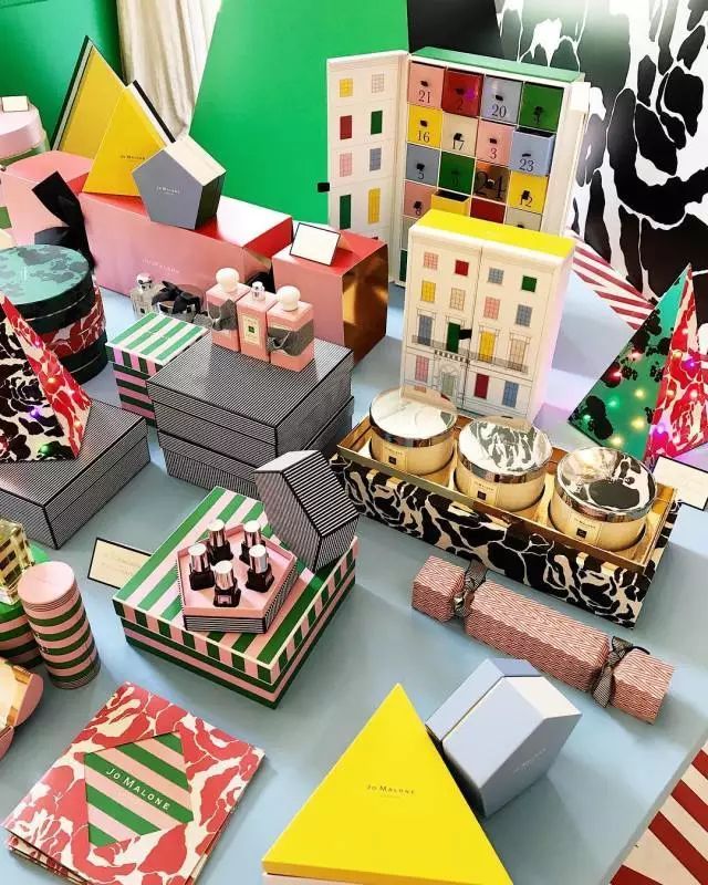 ysl和纪梵希哪个颜色好看点,纪梵希2021新年限定美妆