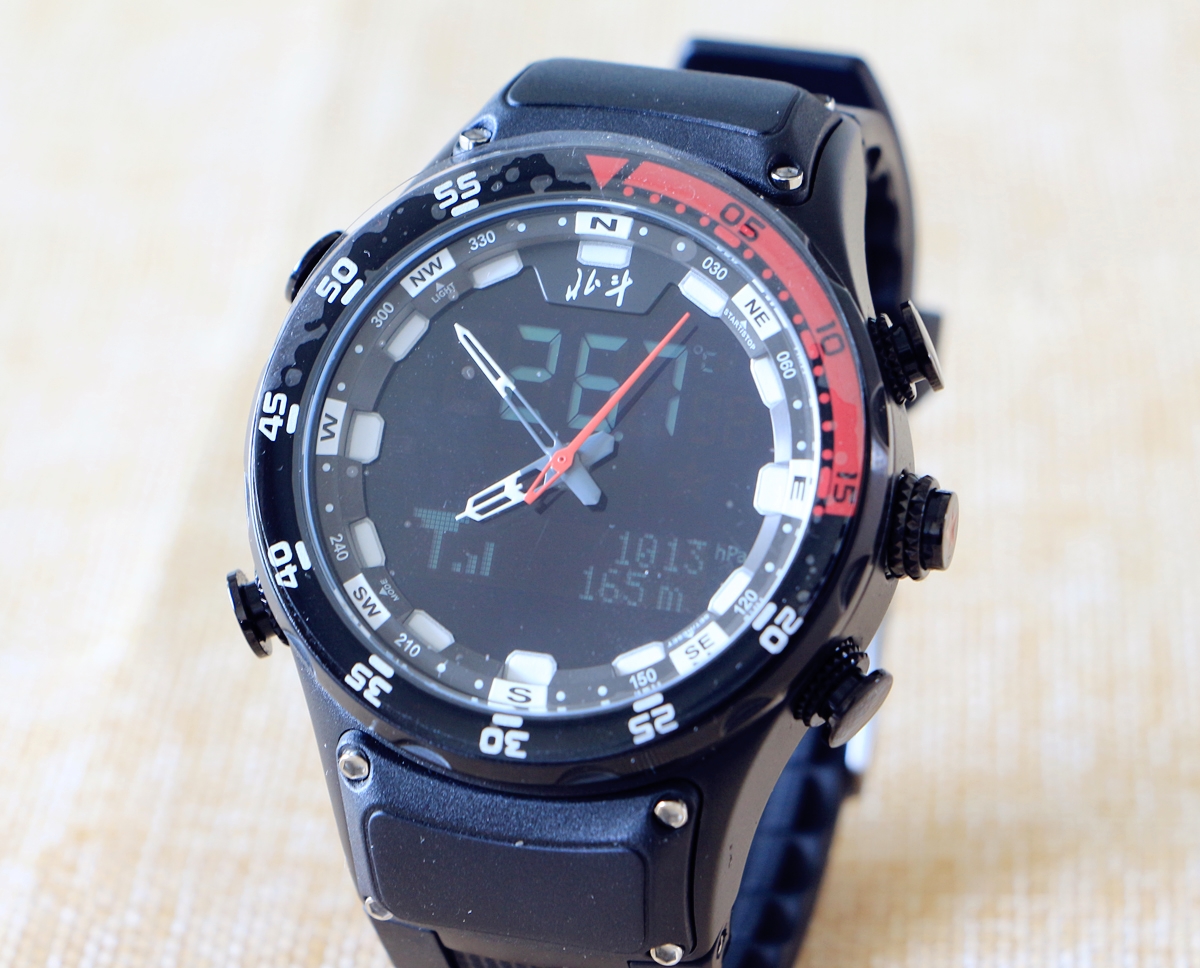 法拉利手表运动款,带gps运动轨迹的智能手表