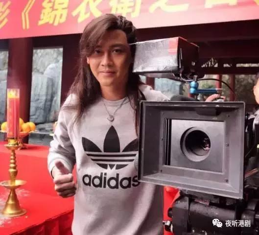 作为罗文徒弟却跟TVB有缘无份，曾在北京每天只花12元度日