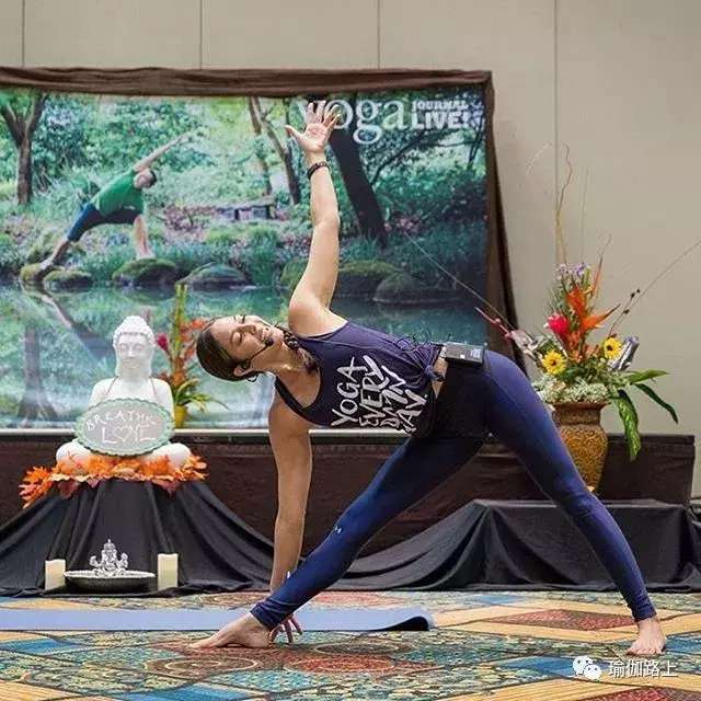 瑜伽真的是冻龄神器,最好的瑜伽冻龄神器