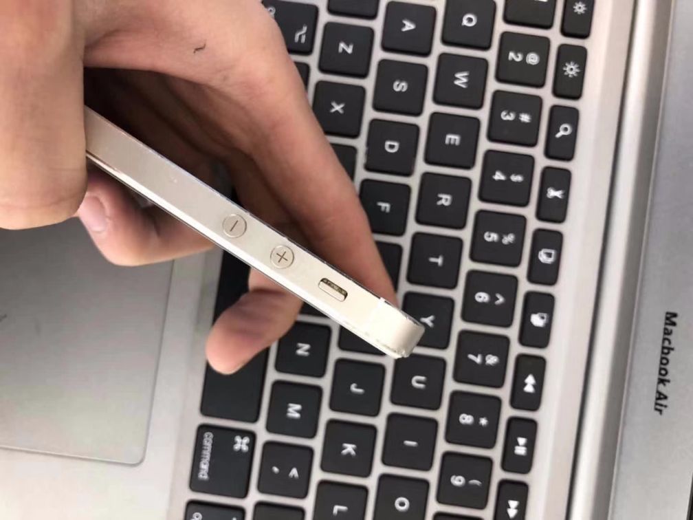 100元以下的iphone5s备用机,iphone5s备用机值不值