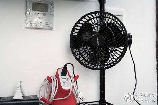 打造高颜值办公桌,打造舒适办公桌