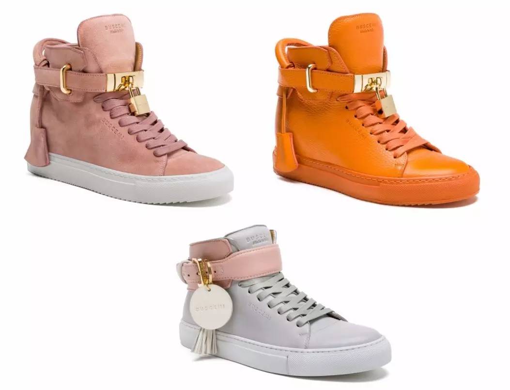 撞到同款鞋,男女同款鞋撞鞋