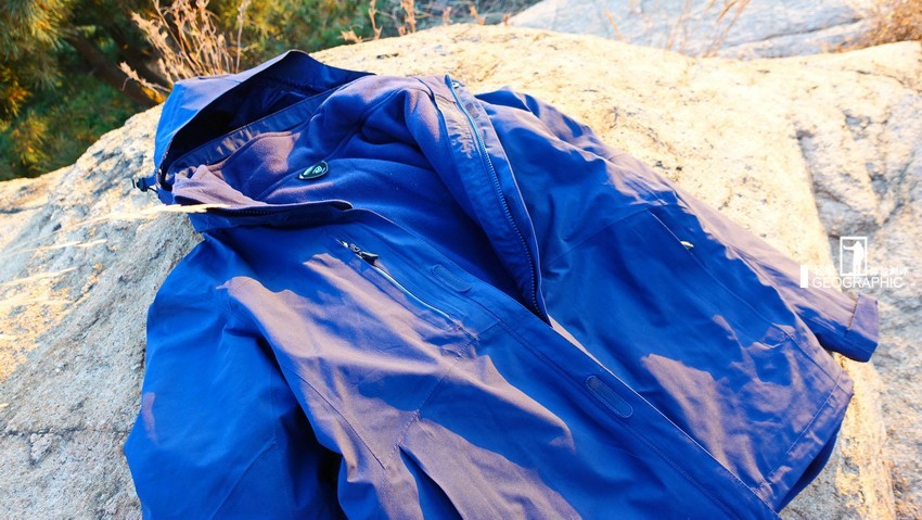 推荐一款性价比goretex冲锋衣,goretex冲锋衣属于硬壳还是软壳