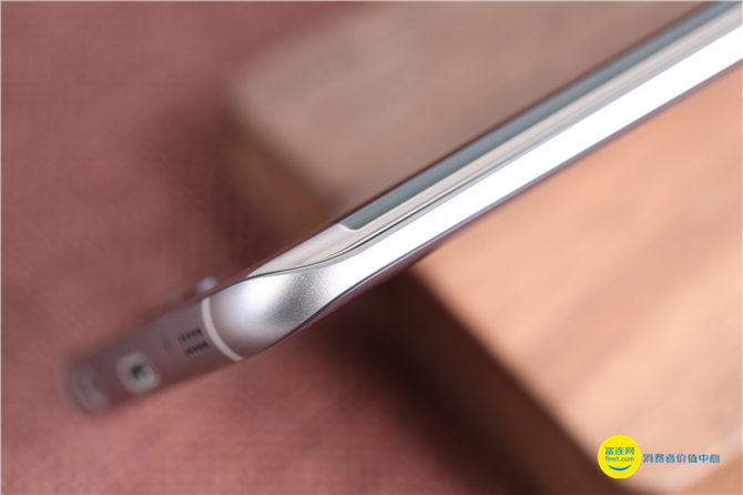 三星galaxys7edge现在用怎么样,三星galaxys7edge哪年发布的