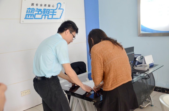 从期待到依赖写给经销商与终端店的“卡仕达·镜”体验