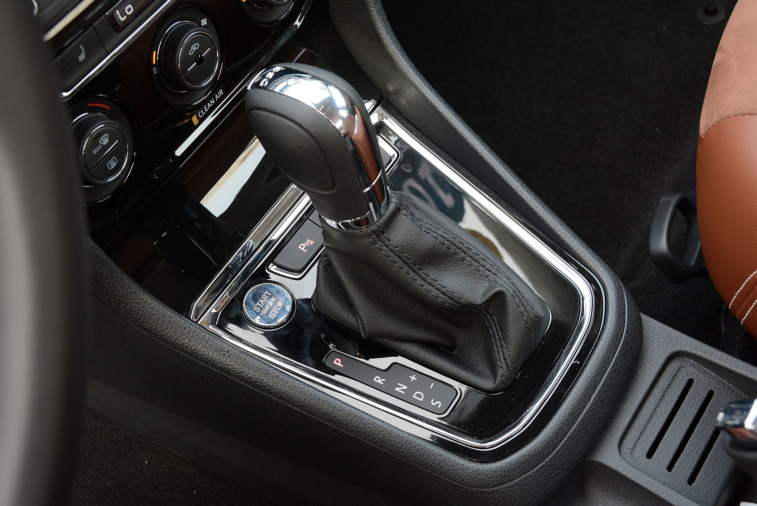 宝来2015款质惠版1.6l自动舒适型,宝来2021款1.5l自动舒适型怎么开