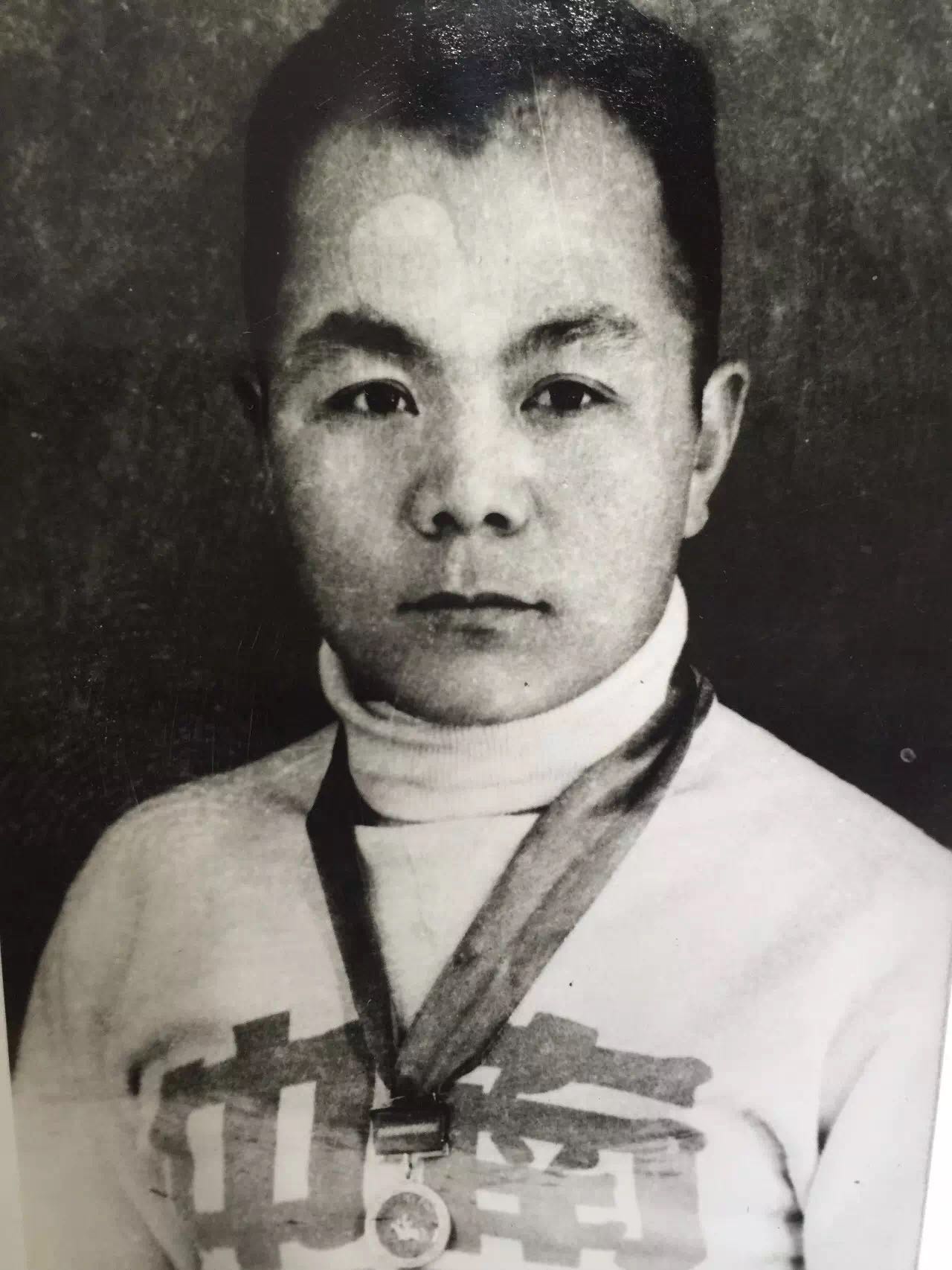 河南卫视《金色梦舞台》一代跤王沈少三年近九十传绝技