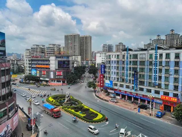 英德？那里穷乡僻壤！TVB剧中的清远：我们清远很穷的！