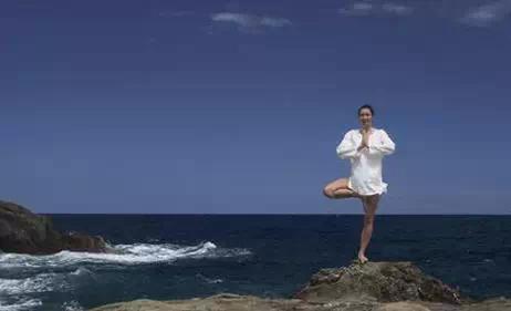 单脚站是练核心吗,单脚站立两分钟正常吗