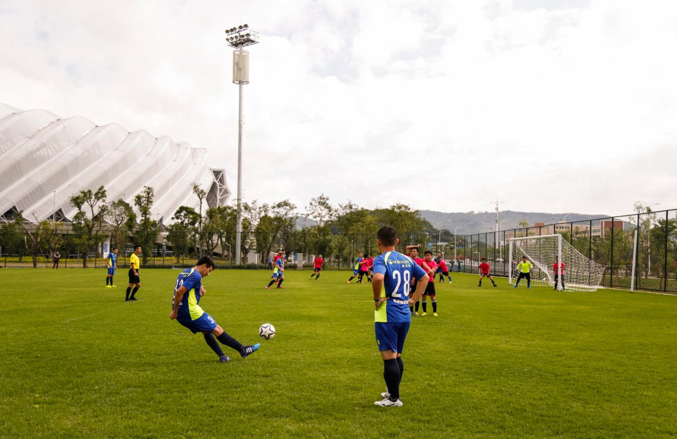 福州海峡奥体体育中心,海峡奥体中心体育馆