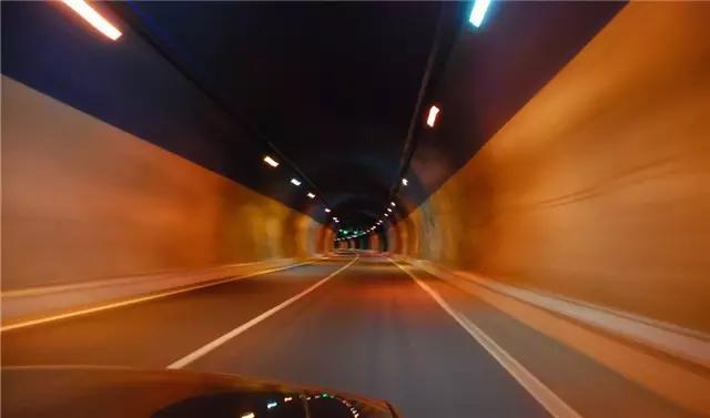 从1千到1万的声音,100到1万耳机对比