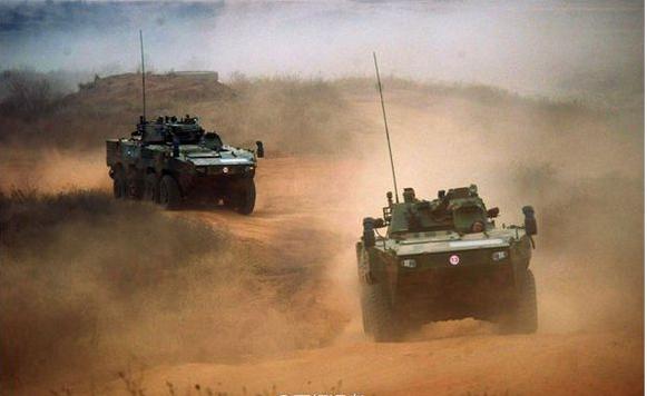 这款游戏完美诠释了汉字的意义,游戏中的中国步战车