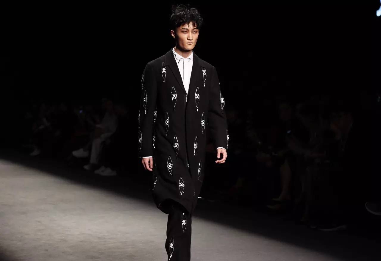 本地潮牌崛起！在深圳时装周上的品牌都出乎意料地好看哦