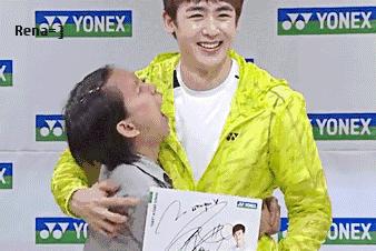 平价和大牌的化妆品,贵上天的化妆品有效吗